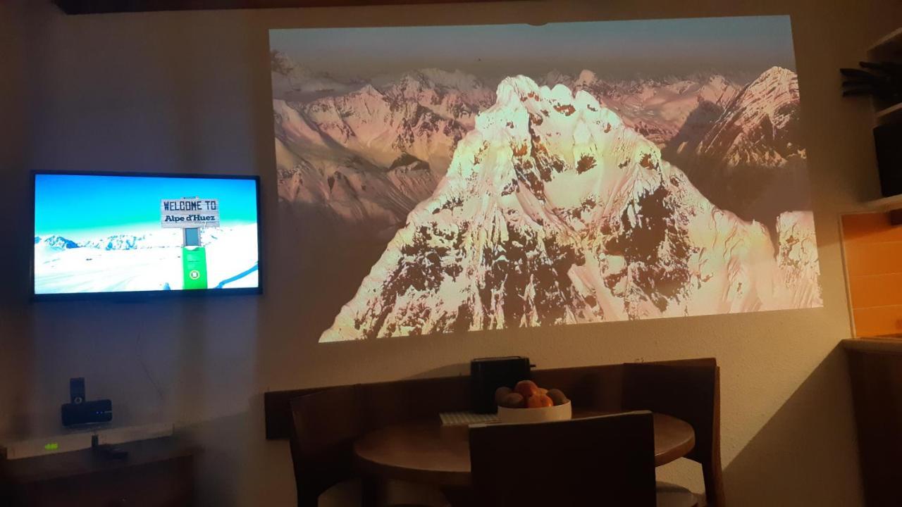 Superb View+Swim Pool+Smart Tv+Netflix+Projector Apartment Huez Exterior photo
